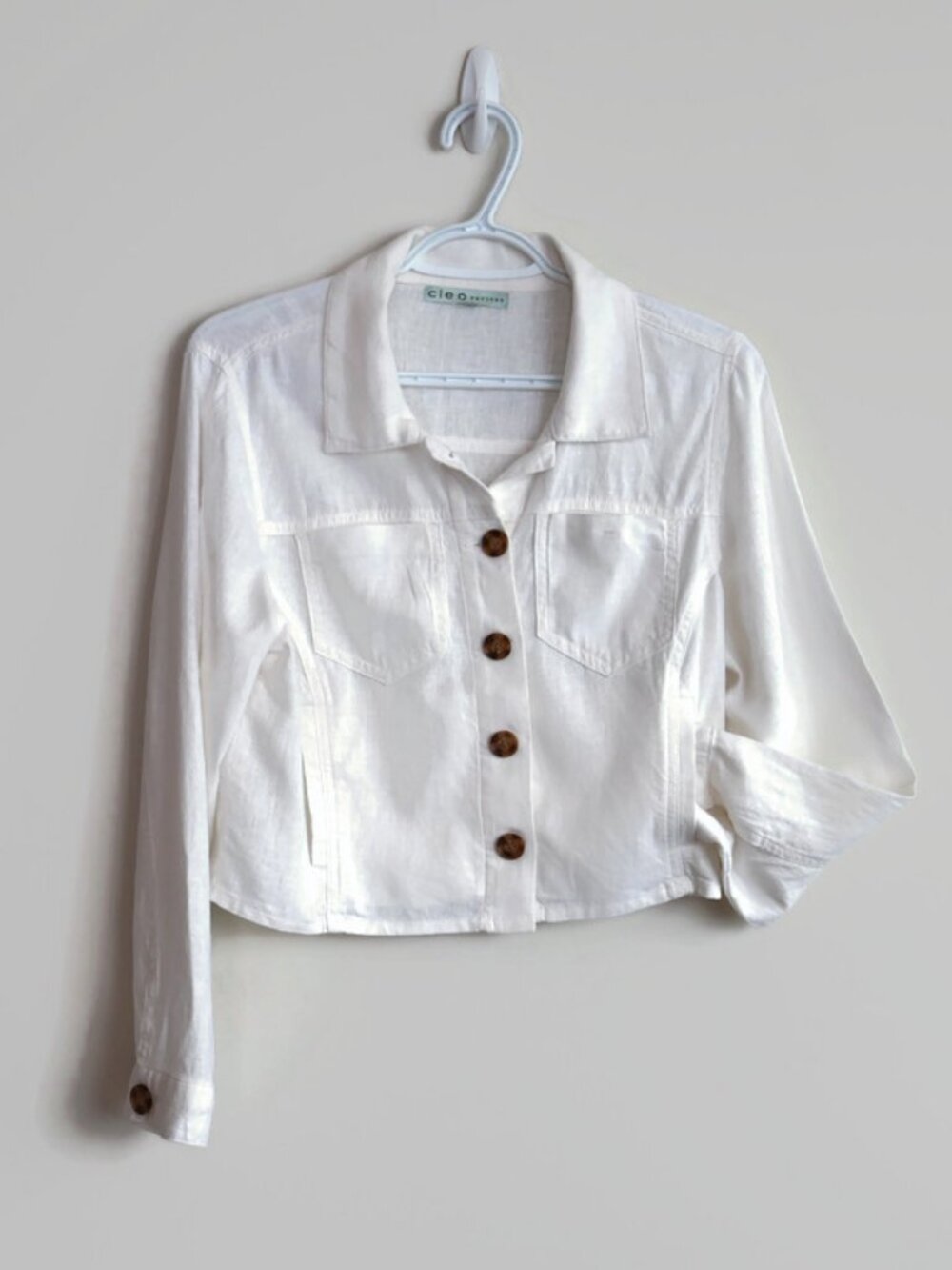 Cleo Petites -  White Linen Blend Cropped Jacket -  Size M petite